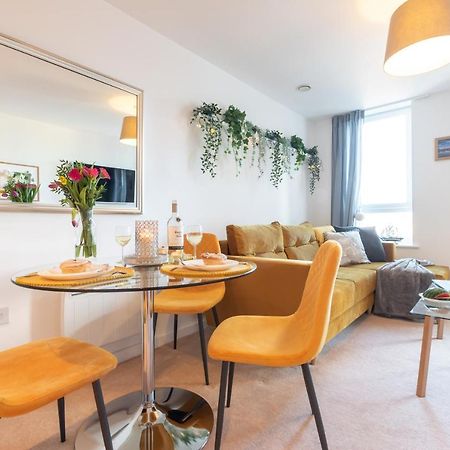 Amber Apartment Oasis - Your Gateway To Southampton'S Vibrant Heart, Port, Shopping Dış mekan fotoğraf