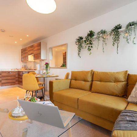 Amber Apartment Oasis - Your Gateway To Southampton'S Vibrant Heart, Port, Shopping Dış mekan fotoğraf