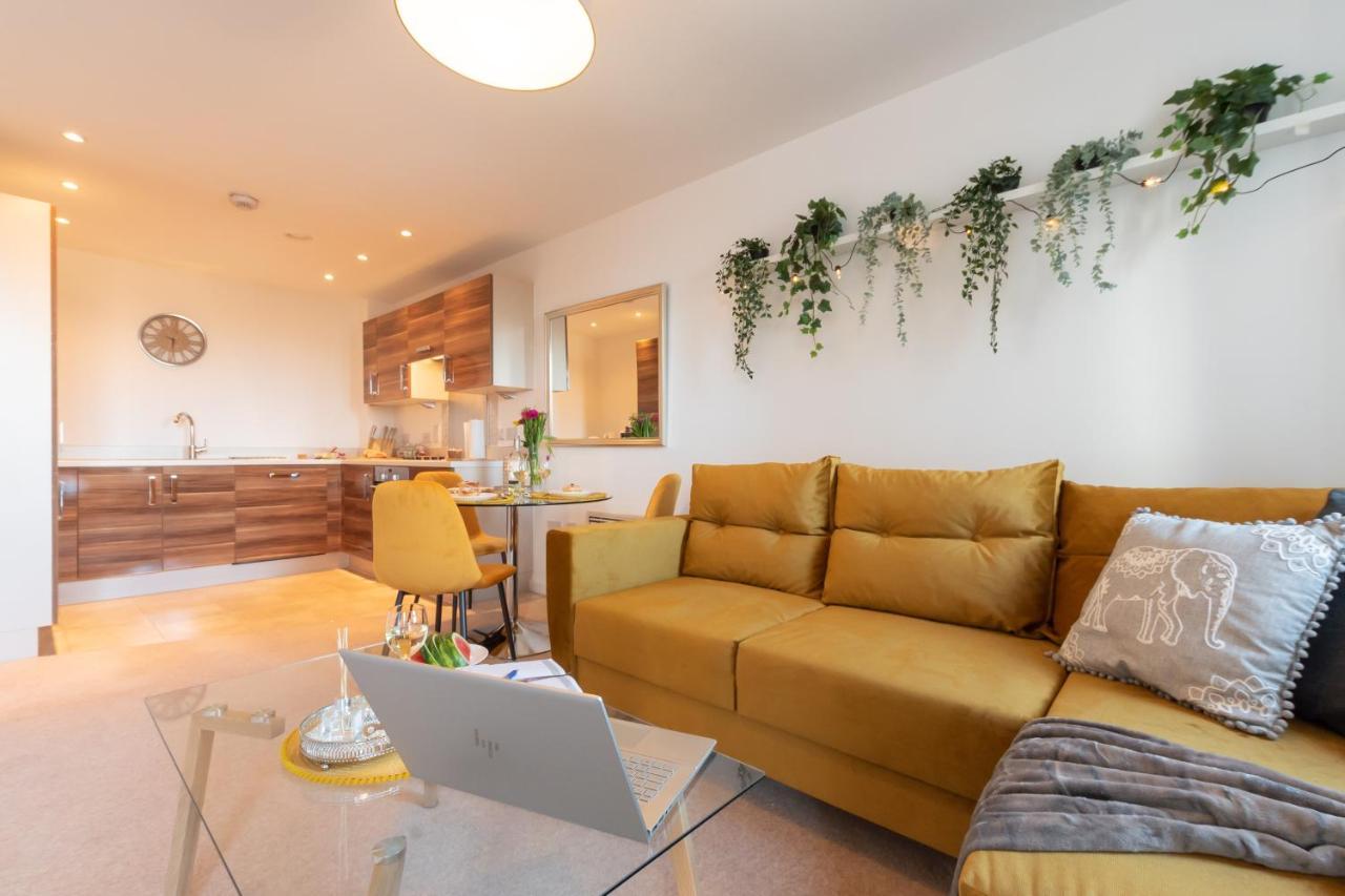 Amber Apartment Oasis - Your Gateway To Southampton'S Vibrant Heart, Port, Shopping Dış mekan fotoğraf